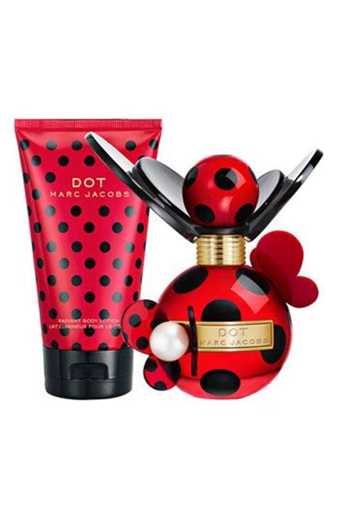 polka marc jacobs perfume.